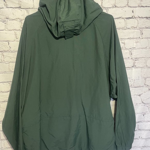 Vintage L.L Bean Green Windbreaker Jacket with Pocket - Picture 6 of 7